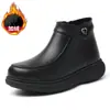 Sapatos de enfermagem específicos para hospital para mulheres, com sola macia, amortecimento, forrados com pelúcia de algodão, sapatos de trabalho médicos quentes, botas curtas branco puro para o inverno