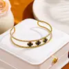 Pulseira Aberta de Titânio Europeia e Americana Mais Vendida Transfronteiriça, Forma Geométrica Vintage, Joia que Não Desbota, Acessório de Pulseira Aberta Personalizado