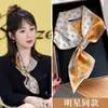 Bufanda de Seda Rayada a Cuadros de Seda Simulada Europea y Americana Bufanda Larga de Seda con Rayas Anguladas Bufanda para Cuello de Camisa de Combinación de Primavera y Verano Bufanda para Mujer