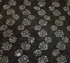 Tela bordada con lentejuelas 2021 Primavera/Verano estilo popular europeo y americano patrón oculto red simple bordado ropa de mujer vestido tela de trébol de cuatro hojas