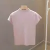 Blusa de Tricô Original com Gola Alta Curta e Manga Curta para Mulheres, Projetada como uma Camada Base com uma Blusa Branca Justa por Baixo