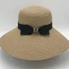 Comercio Exterior Sombrero de Paja de Ala Ancha Hecho a Medida con Lazo Sombrero de Paja con Etiqueta Dorada Sombrero con Logo Personalizado Protección Solar Sombrero para Mujer Sombrero en Forma de Campana