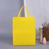 Bolsa de tela no tejida laminada con puntos, bolsa de protección ambiental hecha a medida, bolsa de compras hecha a medida, bolsa de tela no tejida hecha a medida
