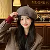 Nuevo gorro boina de lana con letra, sombrero de pintor moderno, cómodo y cálido para otoño e invierno, gorra retro artística para mujer con un ambiente artístico