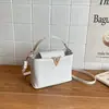 Bolso de mano con estampado de piedra, moda de lujo ligero, nuevo modelo 2026, bandolera de personalidad vintage, bolso pequeño tipo cubo de moda para mujer