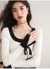Suéter de punto con bloques de color y cuello redondo, nueva moda de invierno 2026 estilo casual, top elegante para usar como capa interior