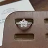 Anillo Abierto de Flor Recortada de Circonita Estilo Europeo y Americano Super Hada Personalizado para Mujer Diseño de Nicho Moda Exquisita Lujo Accesible