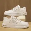 Zapatos de hombre de moda Verano 2026, zapatillas deportivas transpirables nuevas para adolescentes, zapatos casuales sin cordones