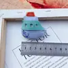 Coches de Dibujos Animados, Trenes Pequeños, Muñecas, Vehículos de Transporte, Figuras, Broches, Colgantes, Accesorios, Decoraciones para Zapatos, Decoraciones para Calcetines, Decoraciones para Bufandas