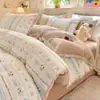 Outono/Inverno 2026 Novo Desenho Animado Floral Algodão Mais Veludo Lençol de Cama Cobre-leito Conjunto de Quatro Peças Cinco Peças - Estilo Lençol