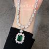Cadena de Clavícula Superior Collar Esmeralda Diseño para Mujer Lujo Ligero Colgante Aretes de Diamante Cuadrado Anillo Abierto Traje Caibao