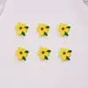 Nuevos accesorios de arte de uñas de flor de cinco pétalos y hoja, piezas pequeñas de resina tridimensionales para pendientes DIY, pasadores para el cabello y accesorios de decoración de uñas