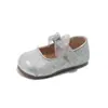 Novedad Primavera/Verano 2026 Zapatos Dulces de Princesa para Niñas con Lazo Cierre de Velcro para Bebés Puntera Cerrada Suela Suave Estilo Coreano Zapatos para Caminar