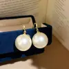 Brincos Simples de Pérola Banhados a Ouro, Brincos Minimalistas de Pérola Redonda com um Toque de Luxo Leve e de Alta Qualidade, Brincos Estilosos e Versáteis