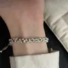 Pulsera de Cuerda Trenzada con Cuentas de Plata Texturizada Plata S925 Diseño de Nicho Retro de Gama Alta Diseño de Tirador Adecuado para Múltiples Tamaños de Mano