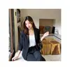 Blazer ligero de primavera para mujer con mangas tres cuartos, chaqueta casual de un botón para el día a día, nuevo top versátil