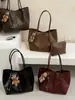 2026 Nova Bolsa de Ombro Único de Alta Qualidade para o Dia a Dia Moda Simples Cor Sólida Bolsa de Mão Grande Capacidade Moda Versátil Bolsa de Axila Mãe e Filho