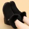 Botas de nieve botas de algodón mujer 2026 invierno nuevo estilo madre de mediana edad zapatos de algodón con forro polar engrosado antideslizante cálido fondo plano botas cortas
