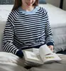 Estilo Preguiçoso Simples Escandinavo de Malha Listrada com Gola Redonda para Uso Único