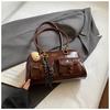 Bolsa Boston Grande de Ombro Retrô Feminina Outono 2025 Nova Bolsa de Bowling Portátil Bolsa com Almofada de Ombro