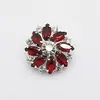Venta al por mayor de fábrica 28 mm accesorios para joyería forma de flor botón de vidrio con diamantes de imitación DIY hecho a mano hebilla decorativa incrustada con diamantes camisa