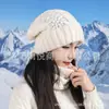 Conjunto Popular de Chapéu e Cachecol Europeu e Americano para Inverno, à Prova de Frio e Quente, Chapéu de Tricô com Proteção para Orelhas, Chapéu de Lã de Puxar