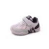 Zapatos para caminar para bebé con velcro, zapatillas de entrenamiento alemanas de suela blanda, zapatos infantiles de malla transpirable, zapatillas antideslizantes para bebé, modernos para niños y niñas