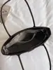 Nuevo bolso coreano de moda estilo lunares tipo baguette, a la moda y elegante, popular bolso de hombro y para llevar debajo del brazo para el trabajo, principios de otoño 2026