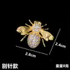 Broche de abeja pequeño exquisito de alta gama, pin accesorio para traje, corsage para abrigo y chaqueta, accesorio para traje de noche y vestido