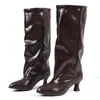 Estilo de comércio exterior 2026 outono e inverno moda botas longas de salto alto bico fino com salto taça de vinho, botas de montaria altas plus size