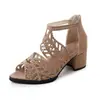 Sandálias Peep-Toe Vazadas com Strass Estilo Coreano 2026 com Salto Alto Bloco para Mulheres, Sandálias Simples de Verão com Calcanhar Fechado para Comércio Exterior