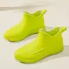 Botas de Chuva da Moda Transfronteiriças Estilo Coreano para Mulheres, Impermeáveis e Antiderrapantes, Sapatos Aquáticos de Celebridade da Internet, Botas de Borracha de Cano Curto com Solado Espesso, Resistentes ao Desgaste e Quentes