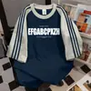 Camiseta Manga Curta Estilo Coreano High Street com Costura em Cor Contrastante, Três Listras e Letra para Mulheres 2024 Novo Verão Solta Casual