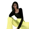 Top casual feminino de primavera 2026, novo, justo, com gola U, para estudantes, camiseta fina de manga longa para garotas estilosas
