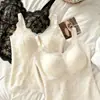 Camisola de Encaje Estilo Francés con Copas Integradas, Diseño Todo en Uno, Versátil para el Uso Diario y para Vestir por Capas, Prenda Adelgazante