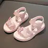 Sandalias de moda para niñas, colección de verano 2025, suela suave, antideslizantes, estilo princesa, punta abierta, para niñas pequeñas y bebés, adecuadas para deportes y uso en la playa