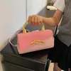 Bolso de Mano de Gran Capacidad Transfronterizo, Elegante Bolso Pequeño Cuadrado para el Hombro, Nuevo Modelo 2026, Bolso Caja de Viaje con Parches de PU de Lujo Ligero
