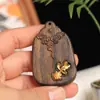 Venta Directa de Fábrica del Popular Colgante de Lujo Negro y Dorado del Dios de la Riqueza con un Buda sin Rostro, Adecuado para Colgar en el Cuello o en el Coche