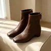 Botines negros retro tipo Martin para mujer con plataforma interior, nuevos botines cortos ajustados de estilo francés para otoño e invierno 2026, botines cortos de primavera y otoño