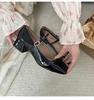Zapatos Planos Elegantes de Moda Cuadrados Pequeños Fragantes de Punta Cuadrada Boca Baja Tacón Grueso para Mujer 2023 Nuevo Verano Estilo Francés Zapatos Mary Jane con Falda