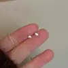 Mini pendientes de botón redondos y cuadrados cepillados para mujer, diseño único, modernos, sencillos, compactos y exquisitos accesorios para la oreja