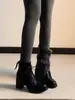 Primeiro Encontro Temporada Botas Martin Calçados que Aumentam a Altura 2026 Novo Salto Grosso Para Pessoas Baixas Botas de Cano Curto Versáteis Pretas Botas Emagrecedoras