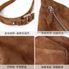Bolsa Femenina de Venta Caliente en Comercio Exterior con Diseño Retro de Moda, Bolso de Hombro de Piel de Oveja, Bolso de Hombro y Cruzado Versátil de Cuero Genuino de Gama Alta