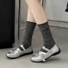 Zapatos planos retro estilo francés con diseño que aumenta la altura, nueva colección primavera/otoño 2026, con un lazo y adecuados para combinar con vestidos, bailarinas y zapatos de cuero antideslizantes
