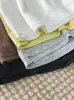 Camiseta de manga longa com gola de camada dupla em linho Tencel para mulheres, top básico versátil de nicho para o início do outono para o dia a dia