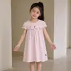 Venta de Liquidación, Sin Reposición: Vestido de Verano para Niñas con Flores Bordadas y Adorno de Encaje, Elegante Vestido de Algodón para Niñas