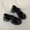Sapatos de salto alto pretos estilo francês com bico redondo e salto grosso para mulheres, novo modelo de outono 2026, sapatos Mary Jane de couro estilo JK que aumentam a altura para combinar com saias