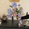 Flores Artificiales Moradas Iotc Monet Garden para Lugares de Foto de Moda, Montaje de Escenas, Escaparates y Decoración Suave con Flores Falsas