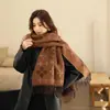 Novo cachecol de outono e inverno estilo coreano, de cashmere sintético, dupla face com cadeado de coração, versátil para ambientes com ar condicionado, xale quente, aquecedor de pescoço para estudantes