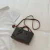 Bolso Cuadrado Pequeño Simple Nuevo Otoño 2026, Bolso de Hombro de Color Sólido de Gran Capacidad Único y Elegante, Bolso de Hombro Casual de Moda